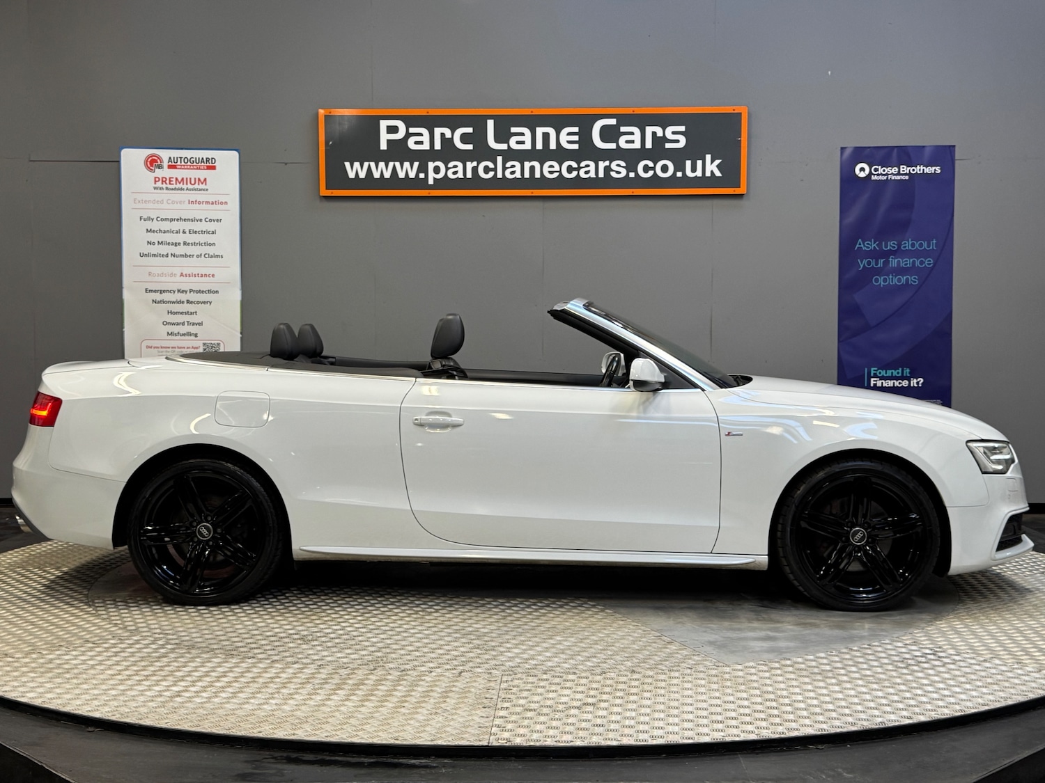 Used Audi A5 Cabriolet 2013 for sale - 76341049: Photo 4