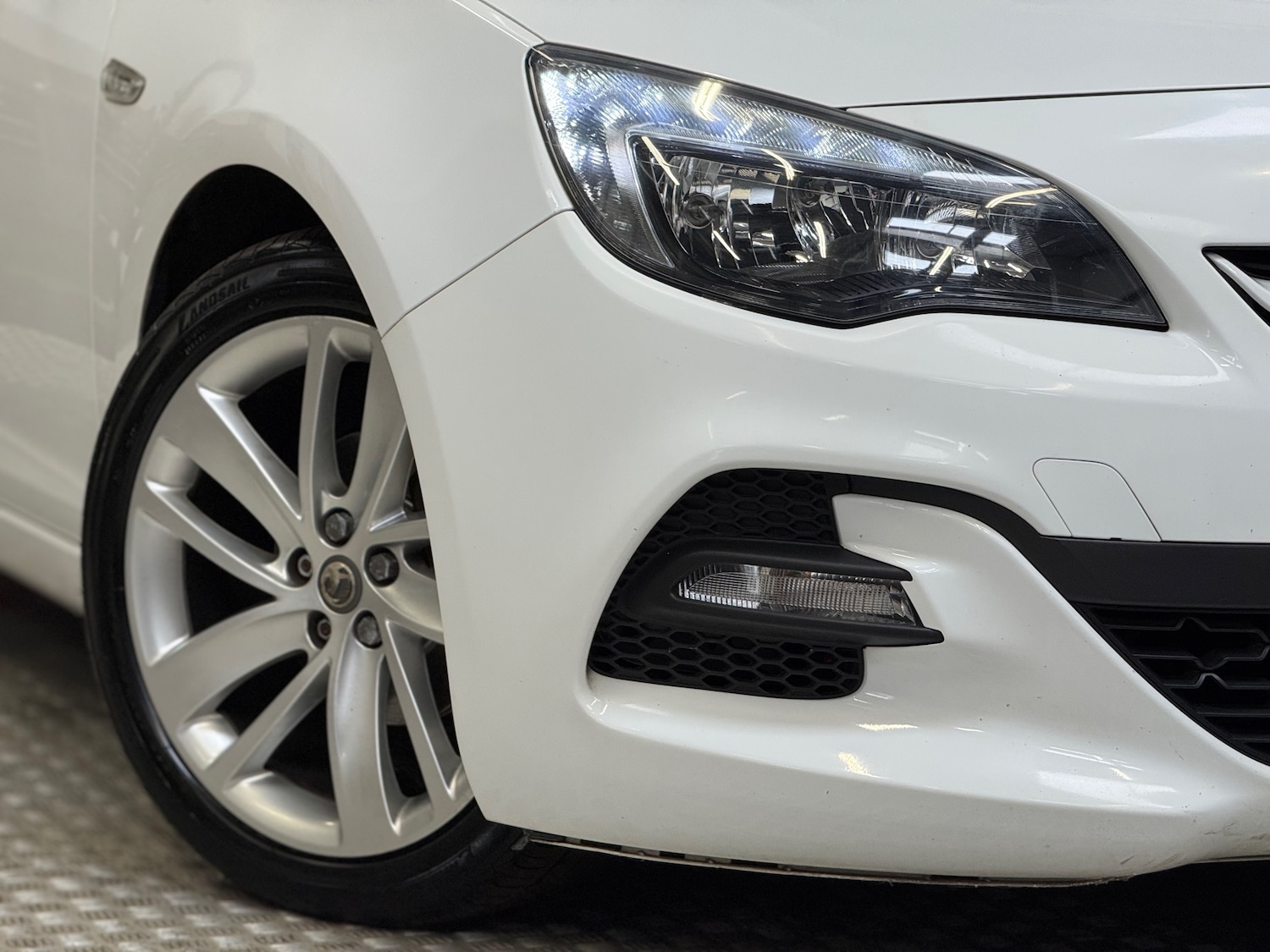 Used Vauxhall Astra 2015 for sale - 75700740: Photo 11