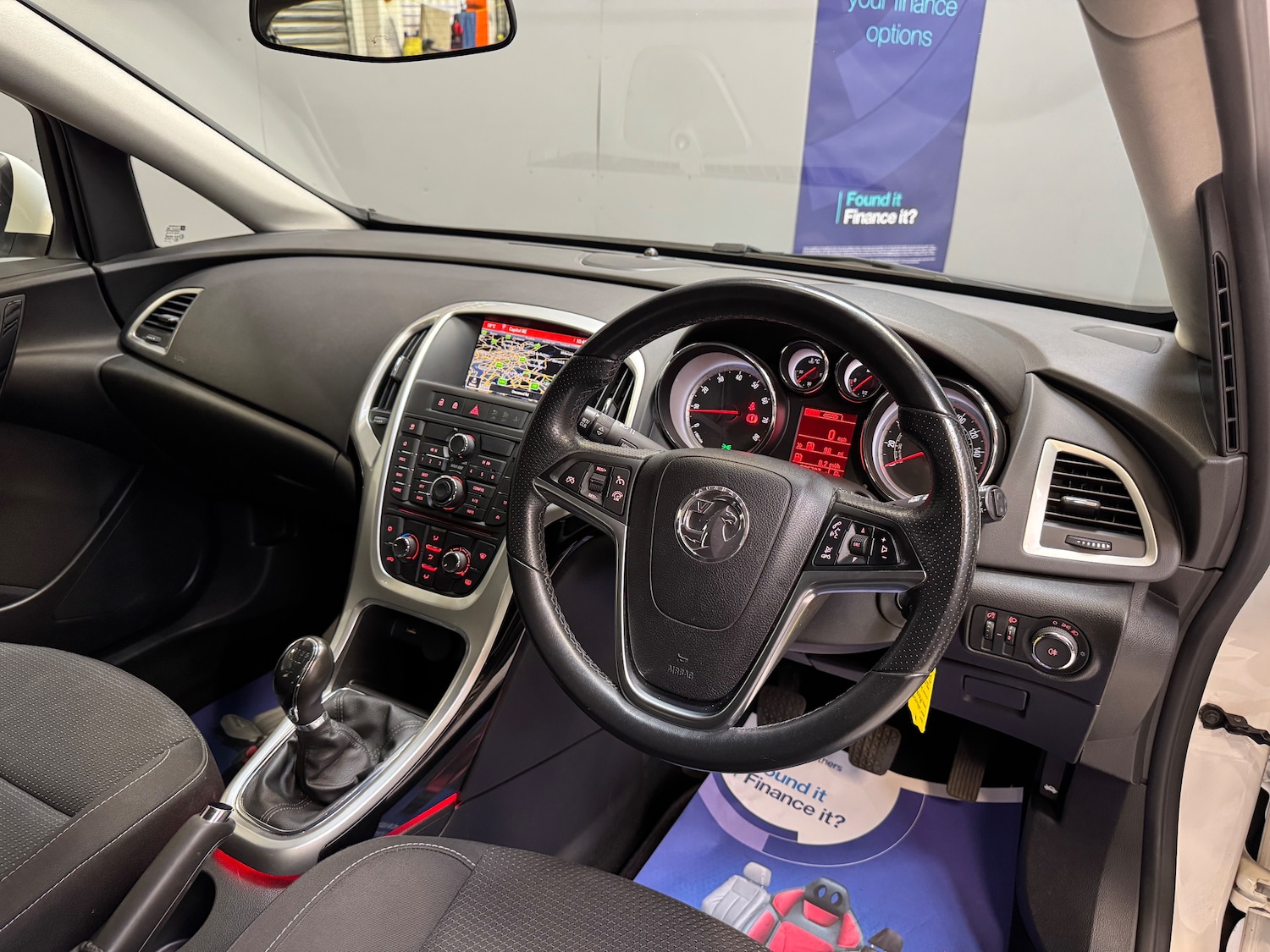 Used Vauxhall Astra 2015 for sale - 75700740: Photo 12