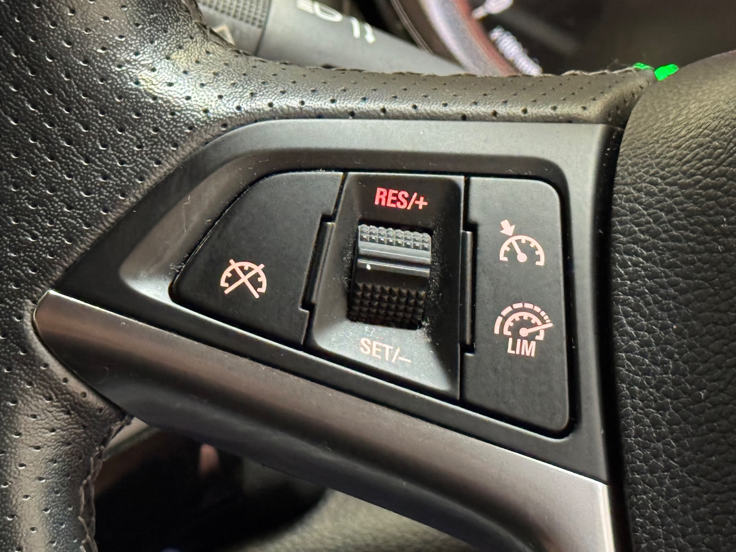 Used Vauxhall Astra 2015 for sale - 75700740: Photo 21