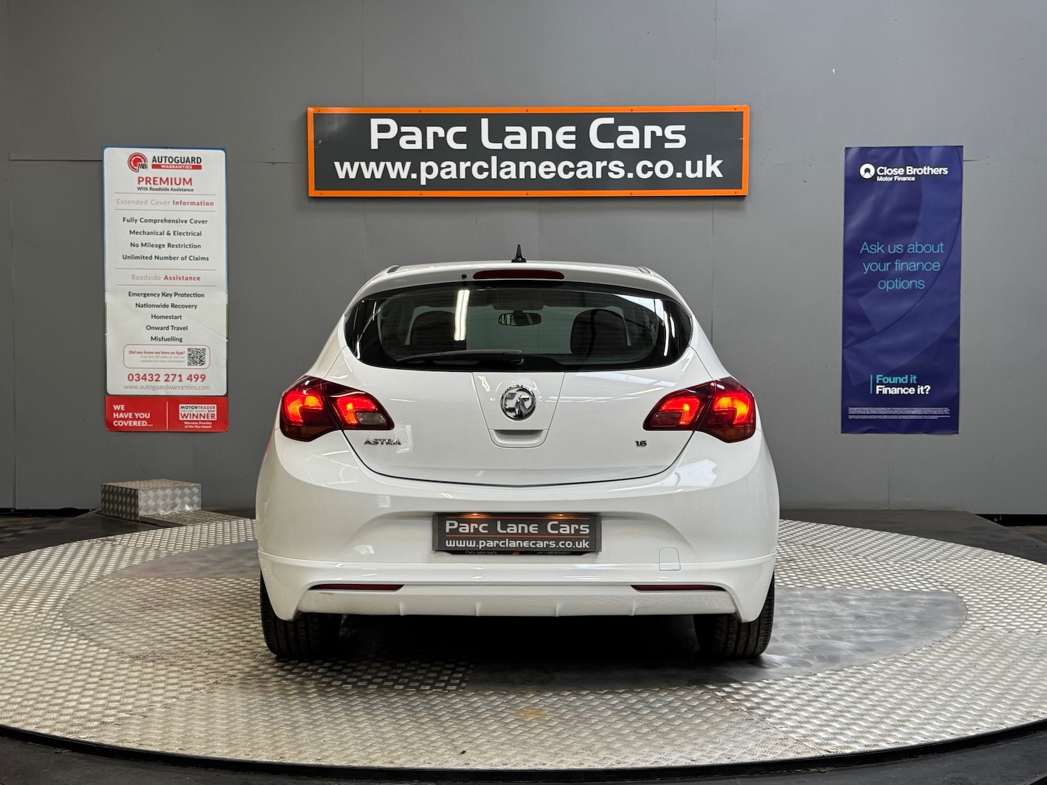 Used Vauxhall Astra 2015 for sale - 75700740: Photo 4