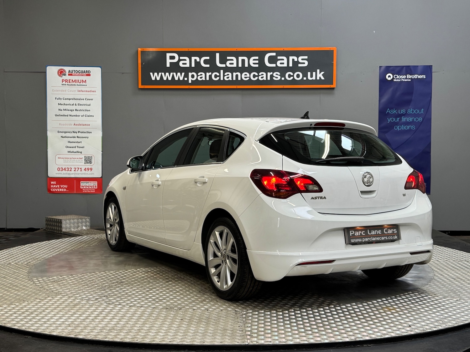 Used Vauxhall Astra 2015 for sale - 75700740: Photo 6