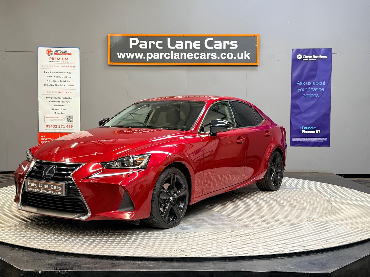 Used Lexus IS 2018 for sale - 76198163: Photo 3