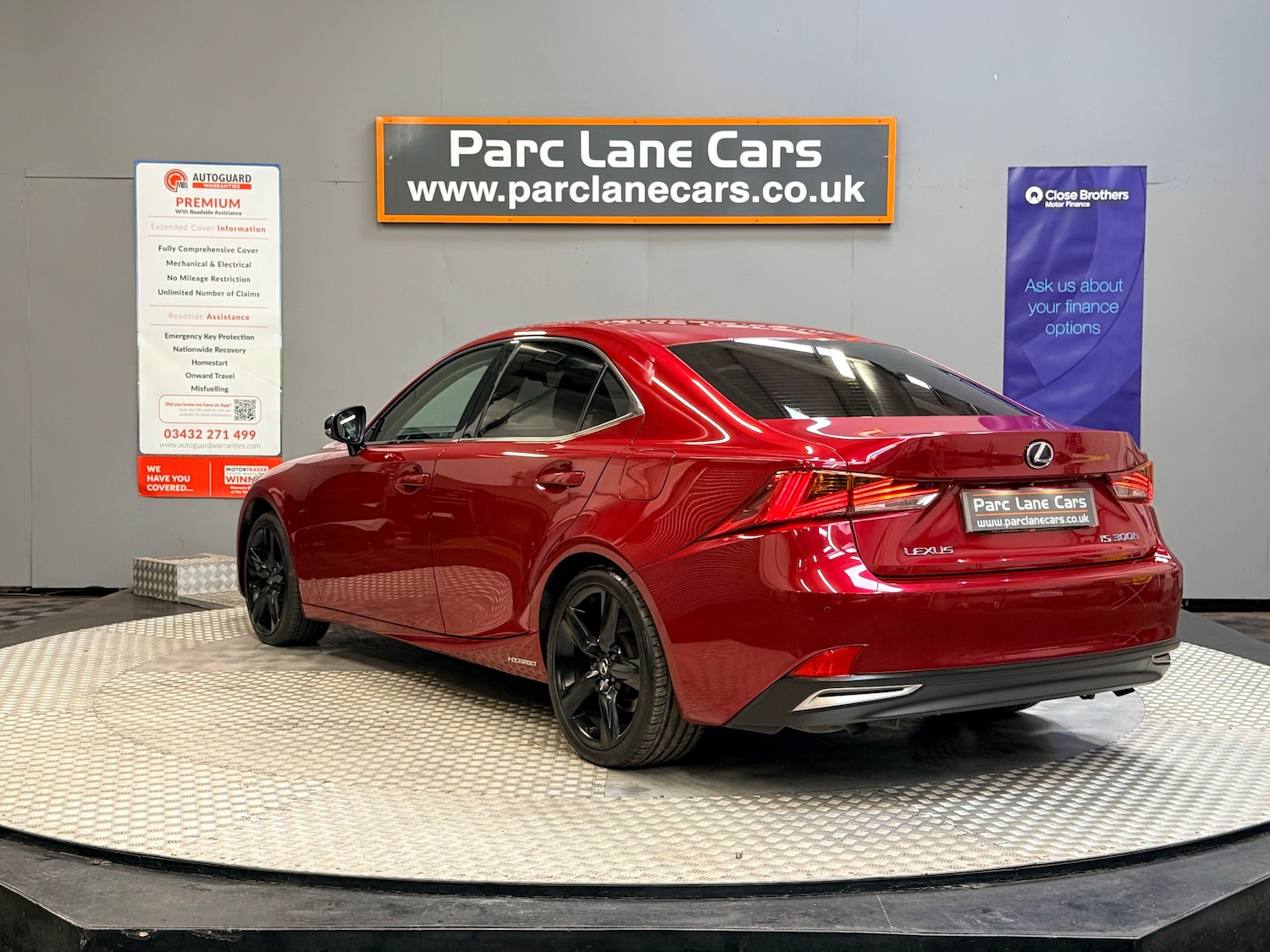 Used Lexus IS 2018 for sale - 76198163: Photo 5