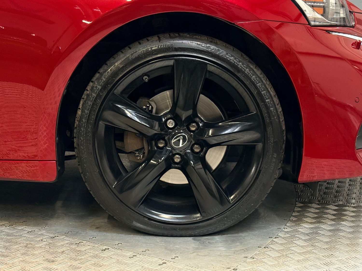 Used Lexus IS 2018 for sale - 76198163: Photo 9