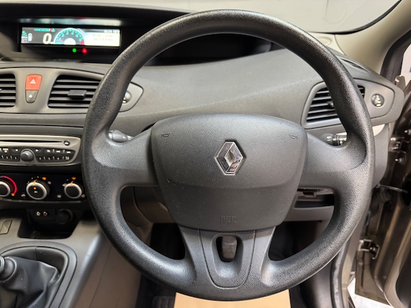 Used Renault Scenic 2011 for sale - 74398868: Photo 13