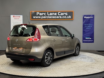 Used Renault Scenic 2011 for sale - 74398868: Photo