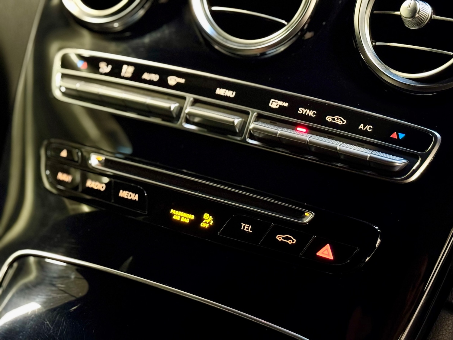 Used Mercedes-Benz GLC 2018 for sale - 76706687: Photo 27