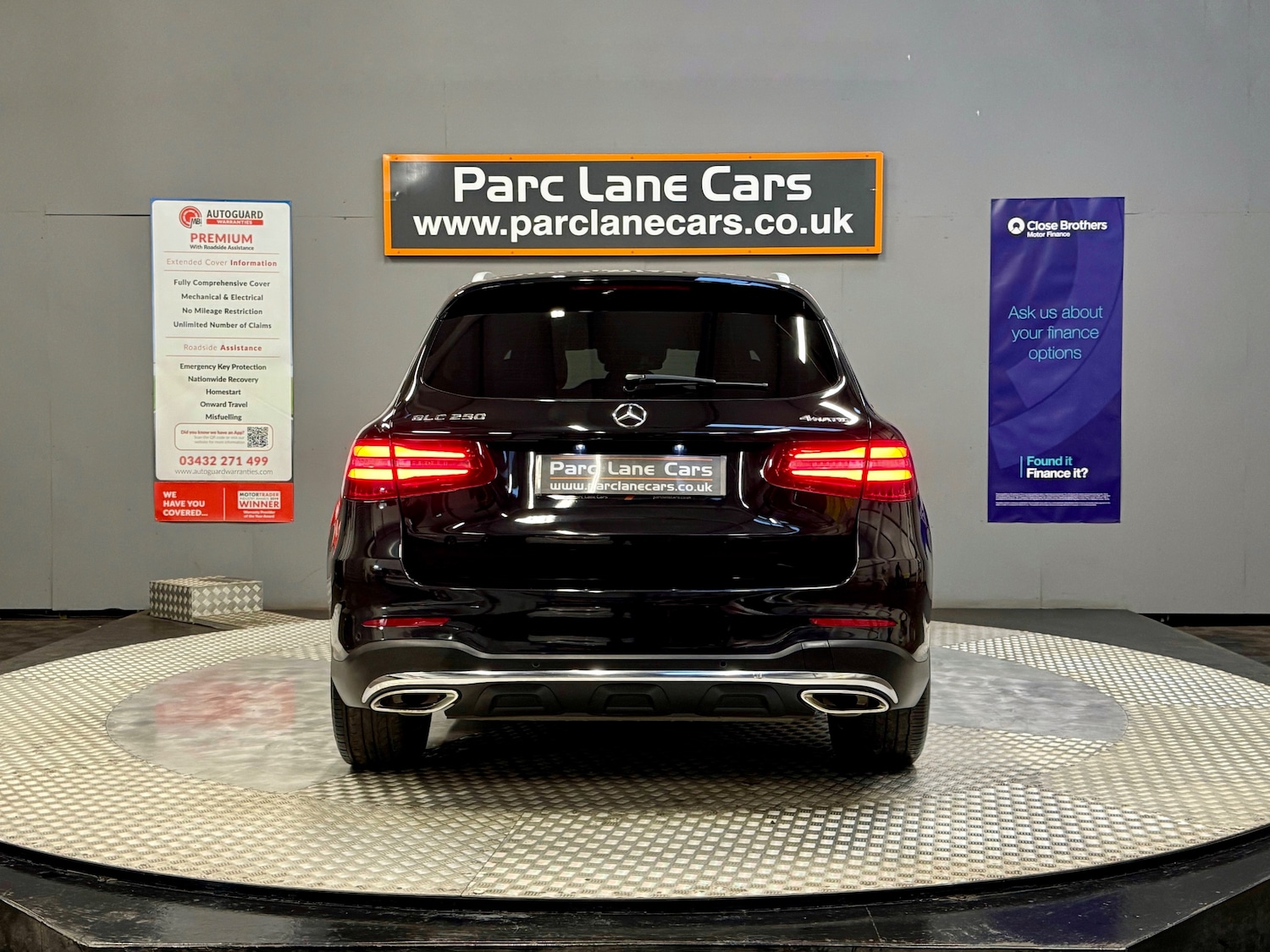 Used Mercedes-Benz GLC 2018 for sale - 76706687: Photo 4