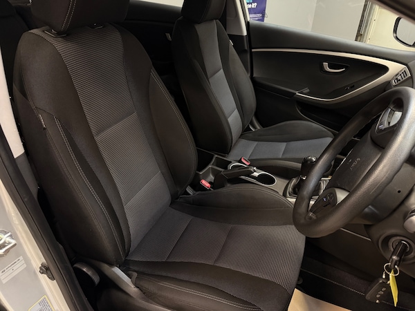 Used Hyundai i30 2015 for sale - 76102047: Photo 20