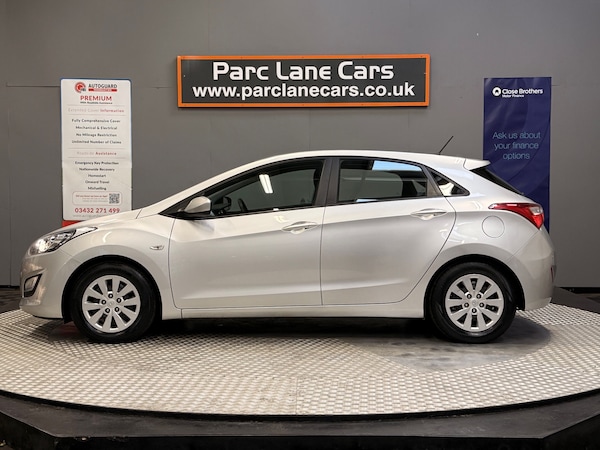 Used Hyundai i30 2015 for sale - 76102047: Photo 4