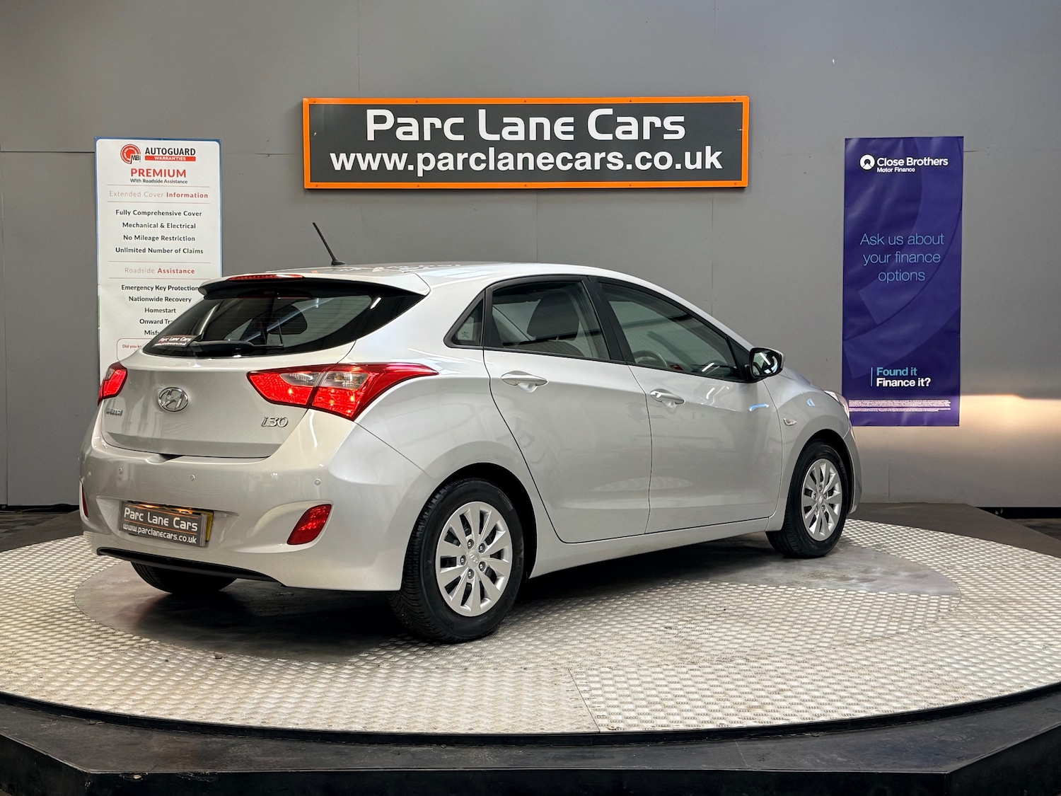 Used Hyundai i30 2015 for sale - 76102047: Photo 7