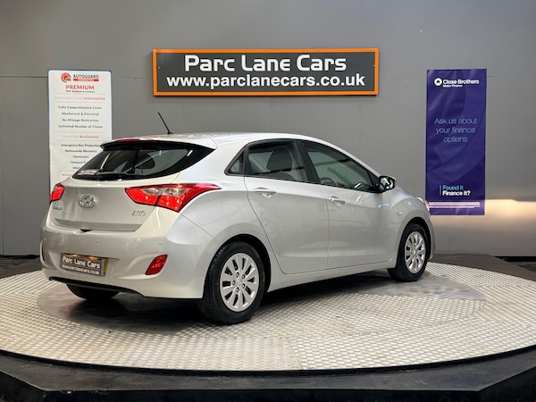 Used Hyundai i30 2015 for sale - 76102047: Photo 7
