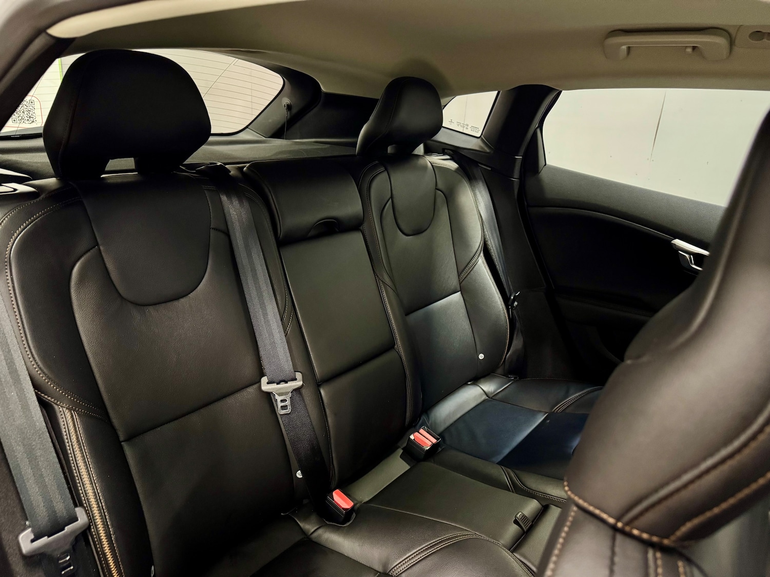Used Volvo V40 Cross Country 2015 for sale - 76082397: Photo 16