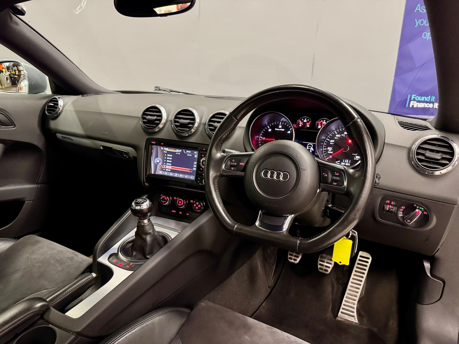 Used Audi TT 2009 for sale - 76405840: Photo 11