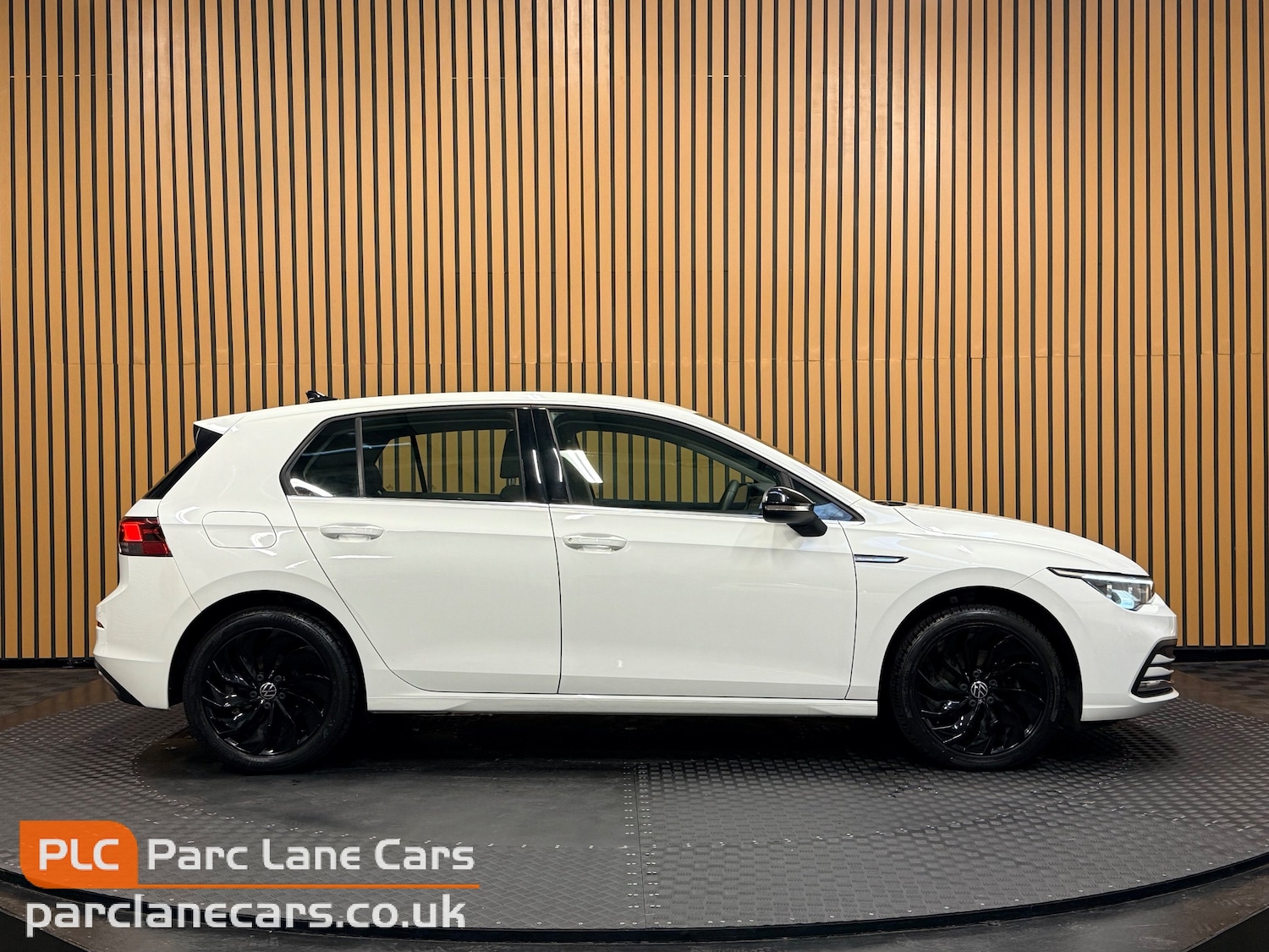 Used Volkswagen Golf 2020 for sale - 77128632: Photo 8