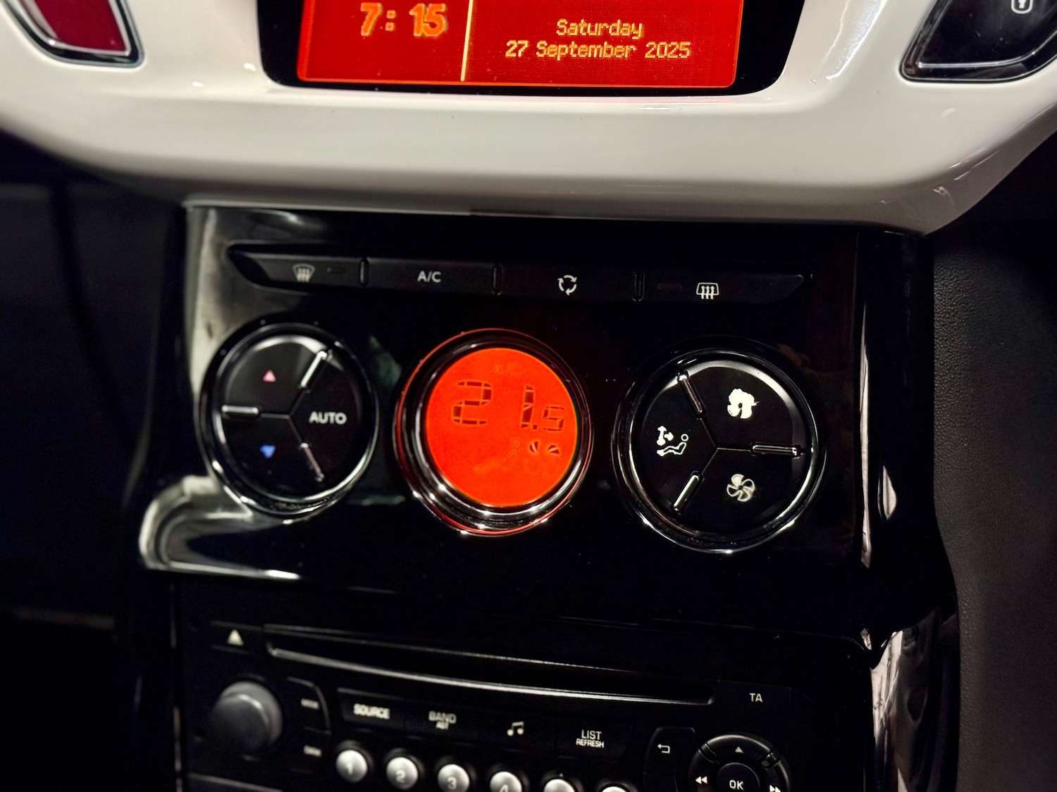 Used Citroen DS3 2015 for sale - 76082405: Photo 18