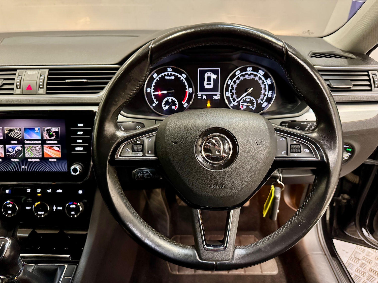 Used Skoda Superb 2018 for sale - 76569282: Photo 13