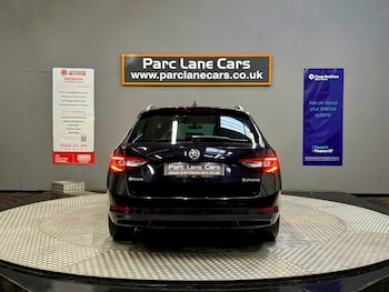 Used Skoda Superb 2018 for sale - 76569282: Photo