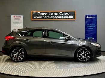 Used Ford Focus 2015 for sale - 75337806: Photo