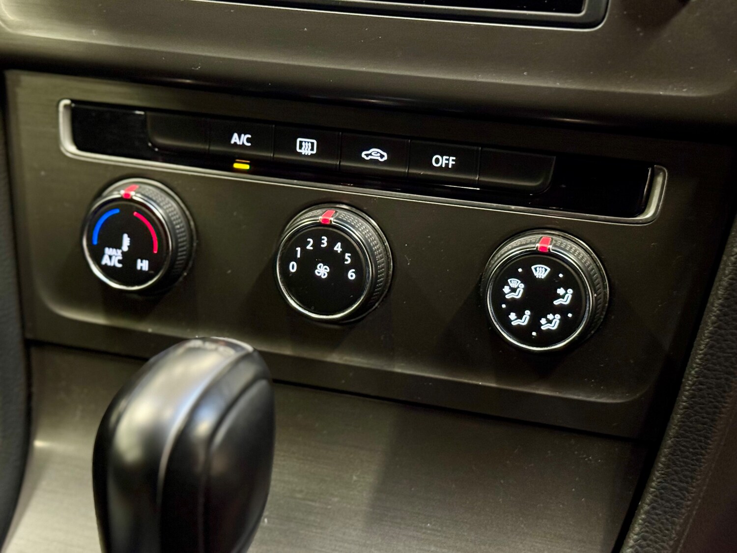 Used Volkswagen Golf 2013 for sale - 77327235: Photo 22