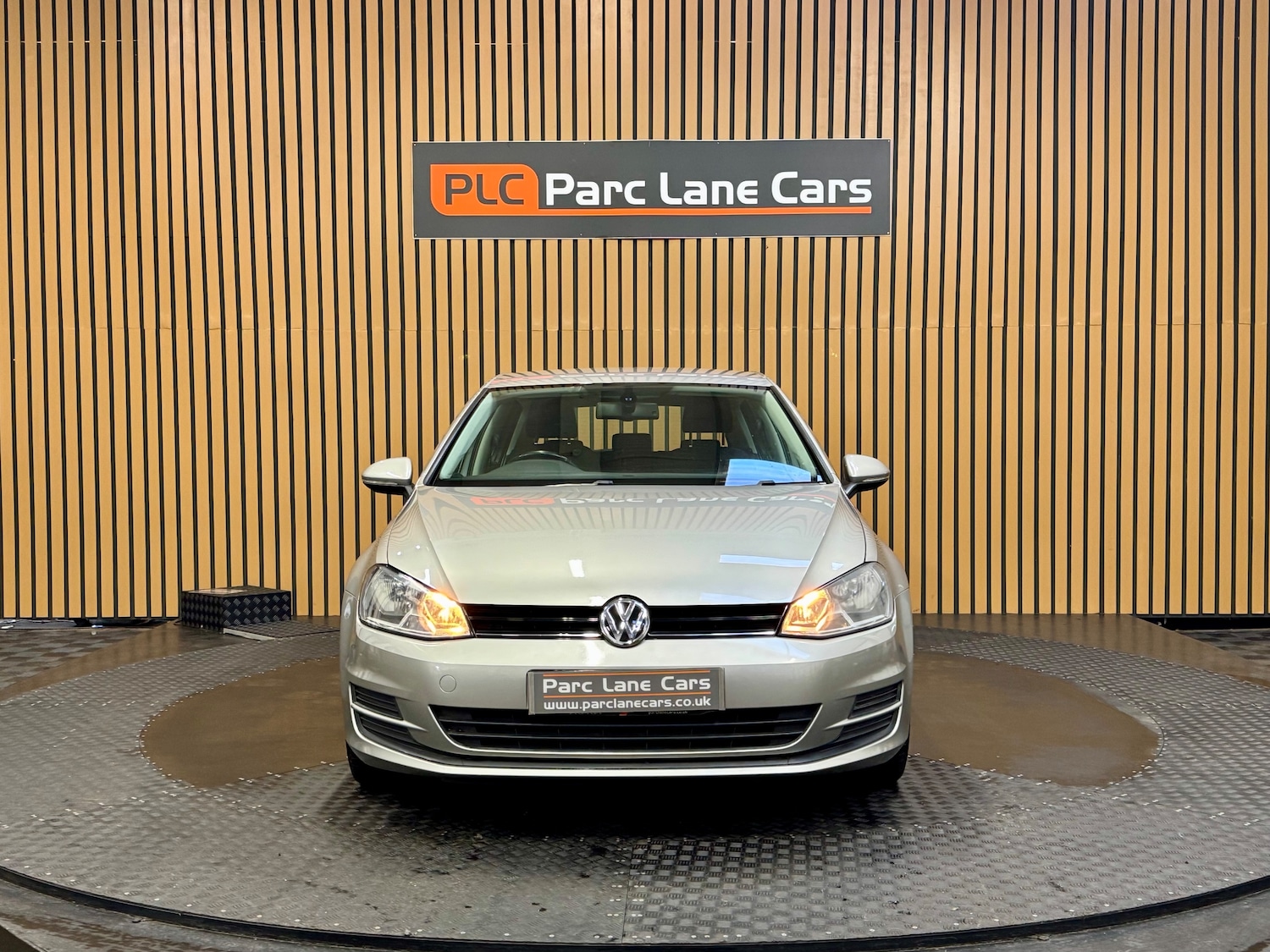 Used Volkswagen Golf 2013 for sale - 77327235: Photo 8