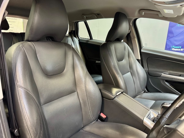 Used Volvo V60 2016 for sale - 75085028: Photo 16