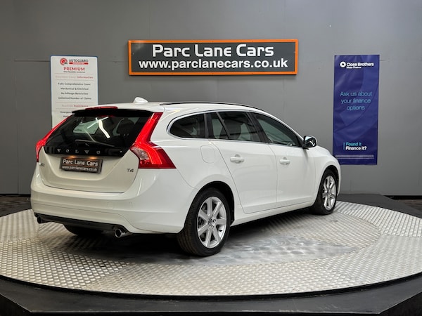 Used Volvo V60 2016 for sale - 75085028: Photo 3