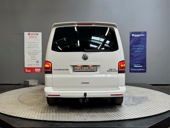 Used Volkswagen Transporter 2015 for sale - 75582249: Photo