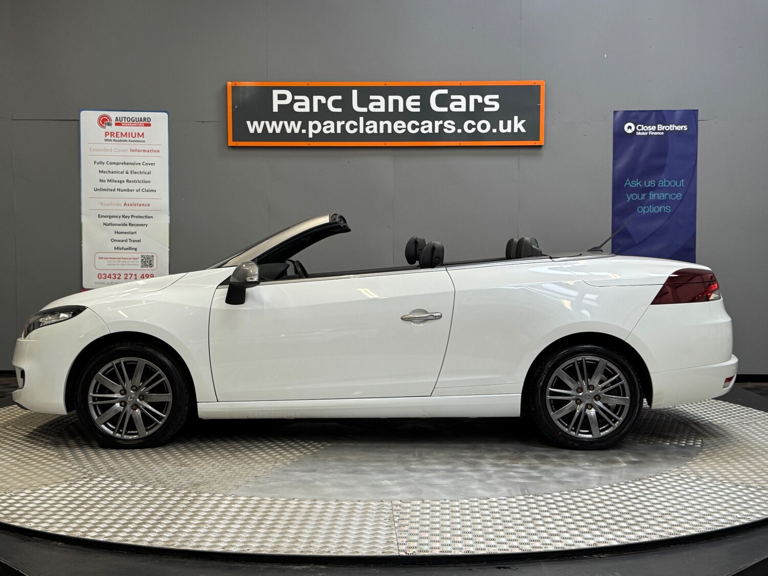 Used Renault Megane 2011 for sale - 75722691: Photo 12