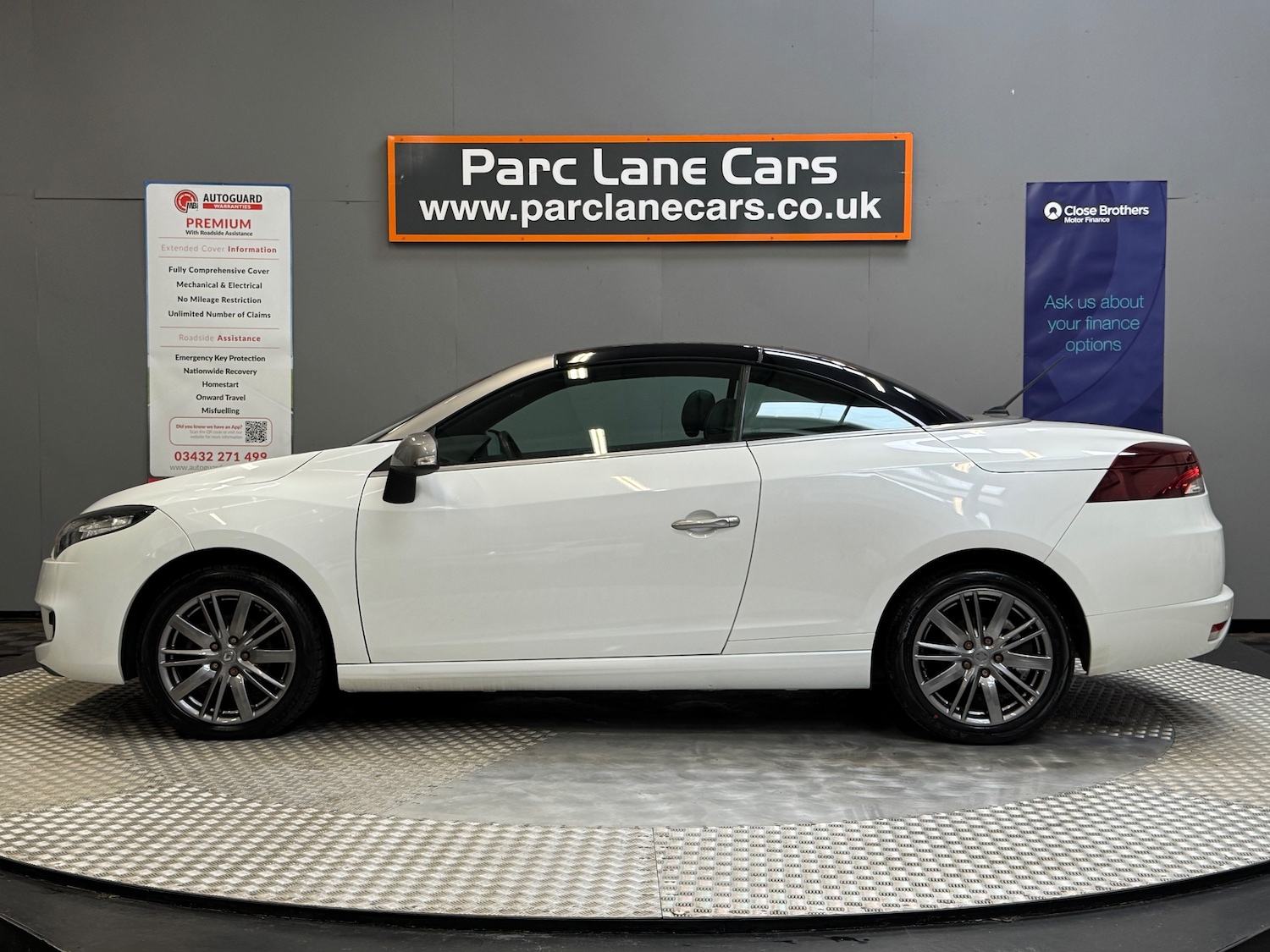 Used Renault Megane 2011 for sale - 75722691: Photo 13
