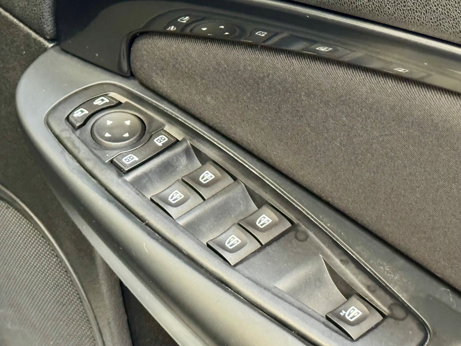 Used Renault Megane 2011 for sale - 75722691: Photo 31