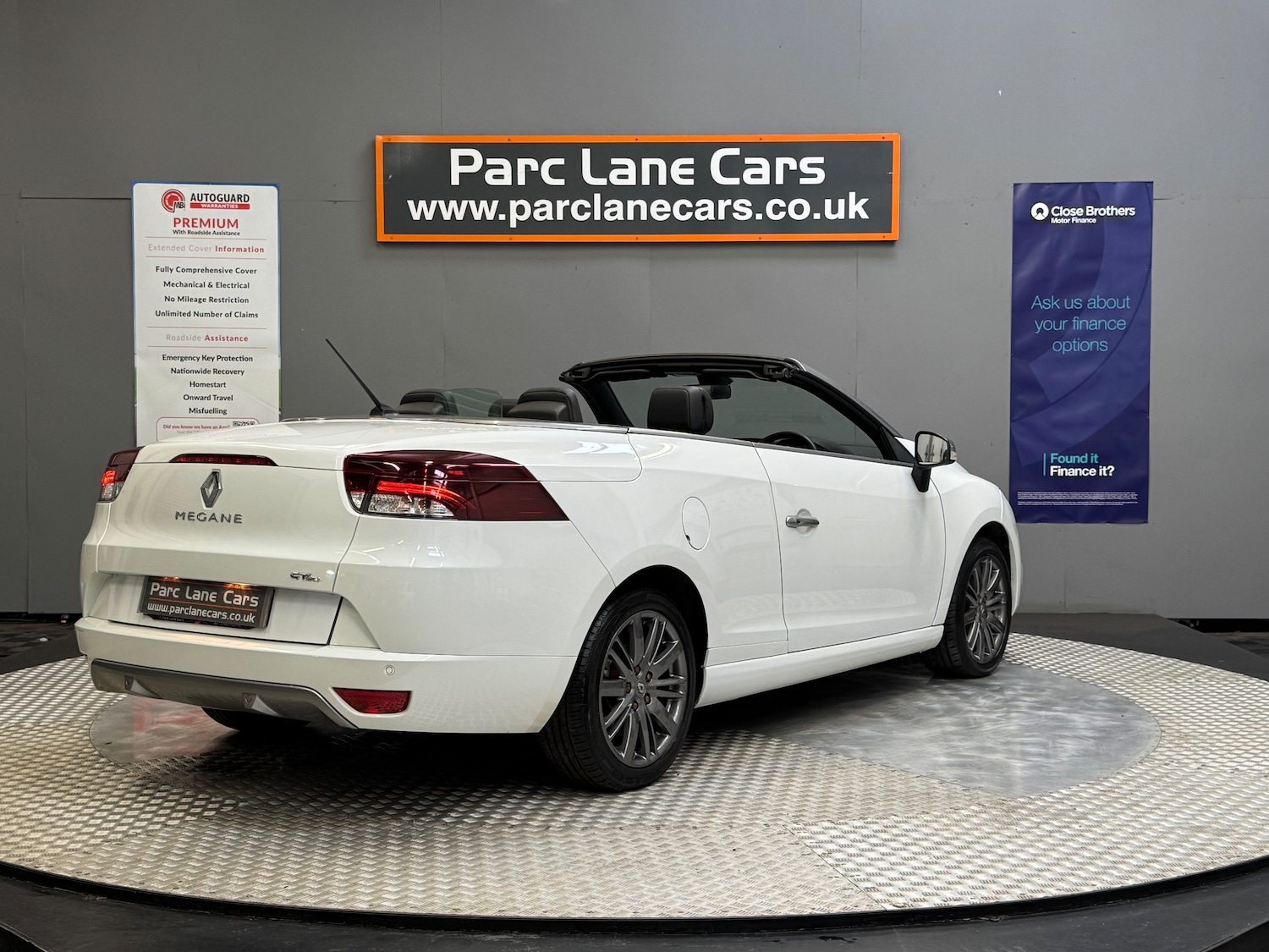 Used Renault Megane 2011 for sale - 75722691: Photo 7