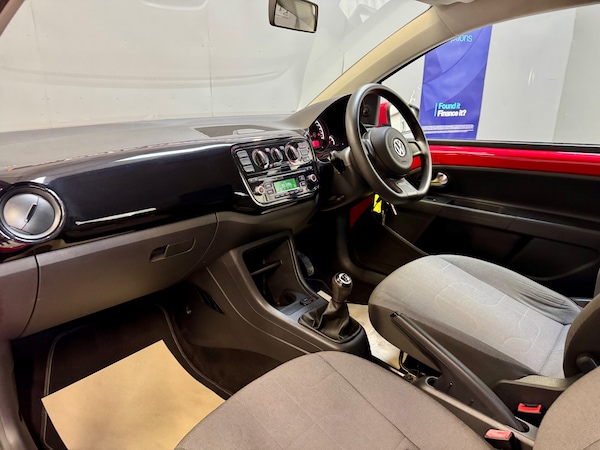 Used Volkswagen up! 2013 for sale - 74405538: Photo 14