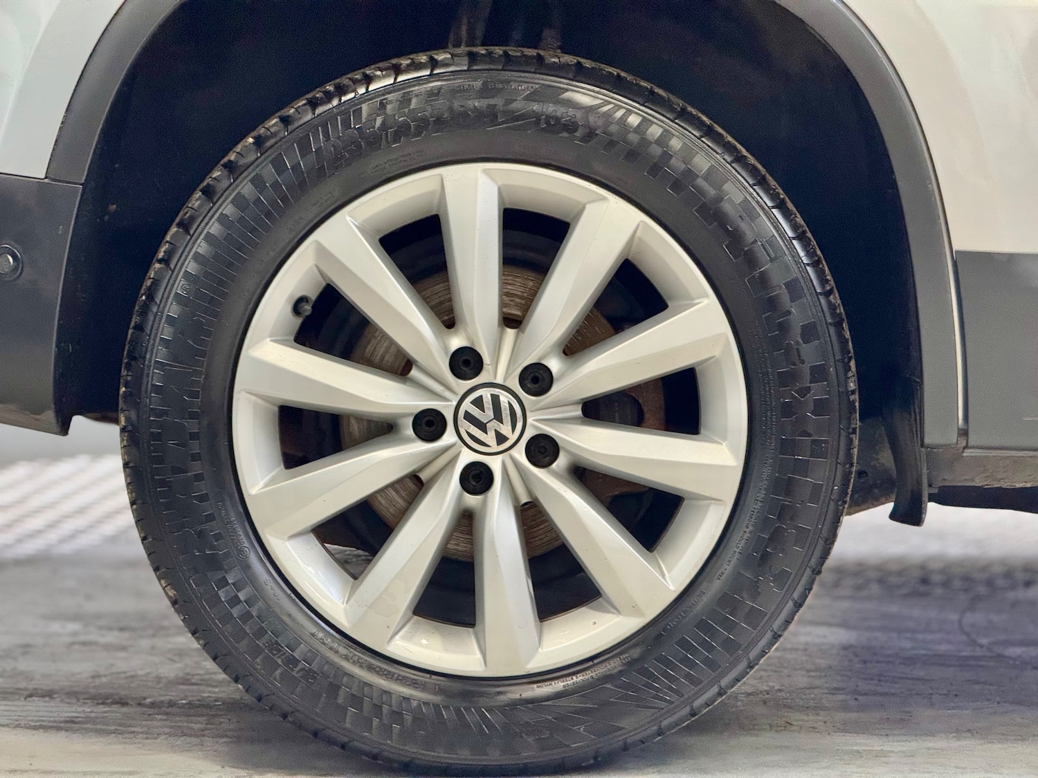 Used Volkswagen Tiguan for sale - 75700758: Photo 10