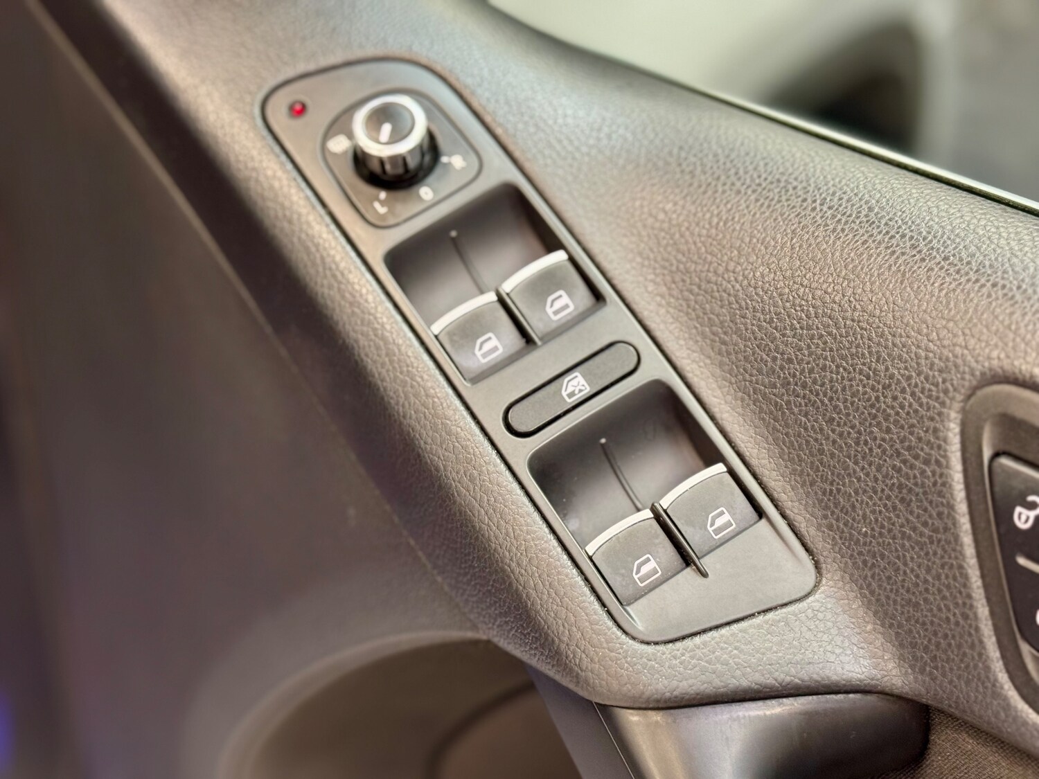 Used Volkswagen Tiguan for sale - 75700758: Photo 25