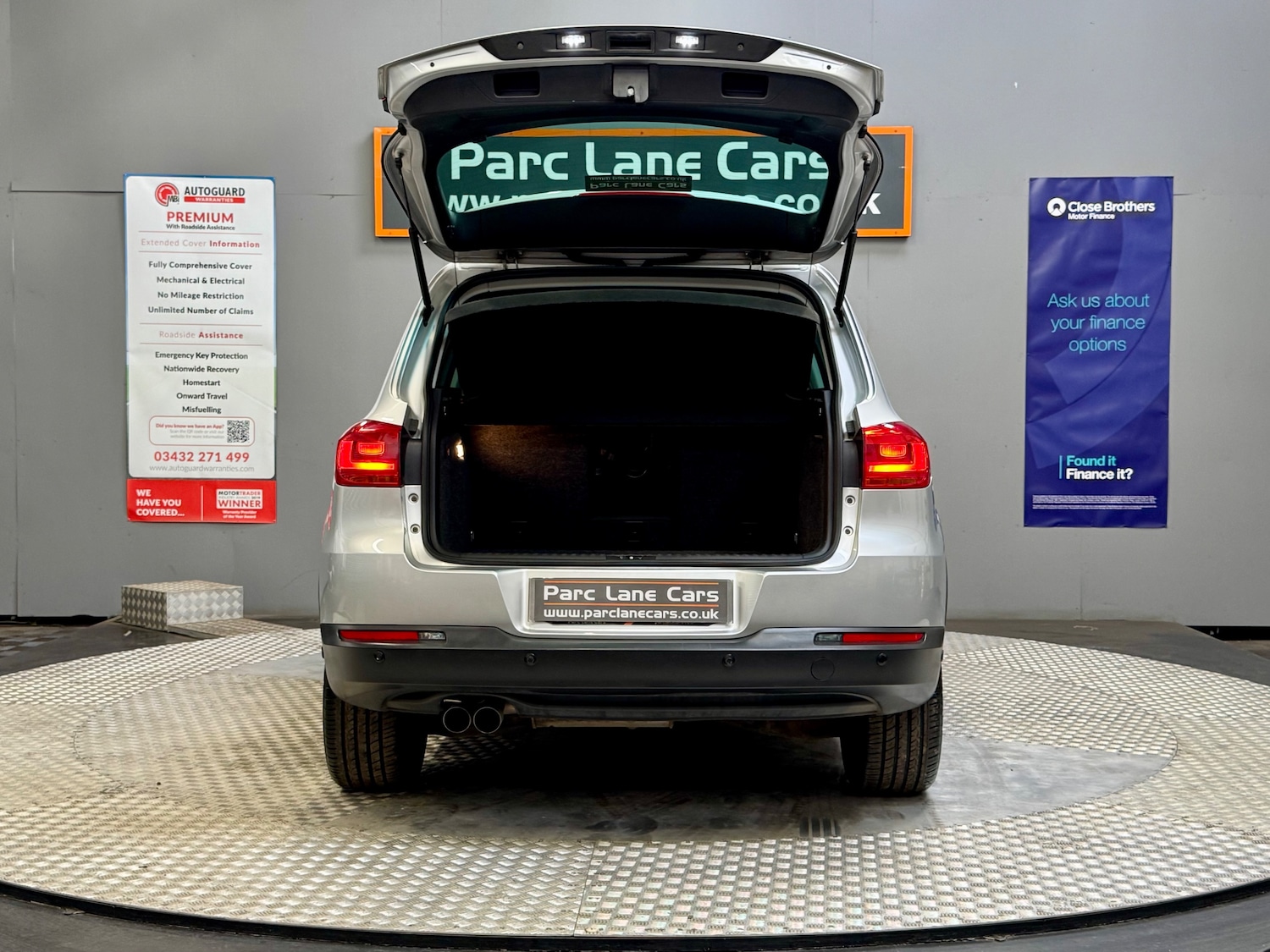 Used Volkswagen Tiguan for sale - 75700758: Photo 5