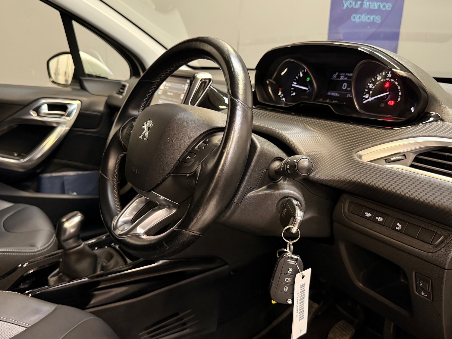 Used Peugeot 2008 2016 for sale - 75908579: Photo 10