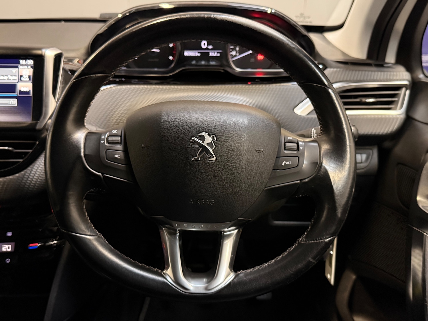 Used Peugeot 2008 2016 for sale - 75908579: Photo 12