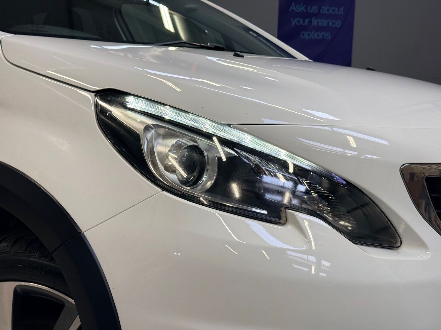 Used Peugeot 2008 2016 for sale - 75908579: Photo 29