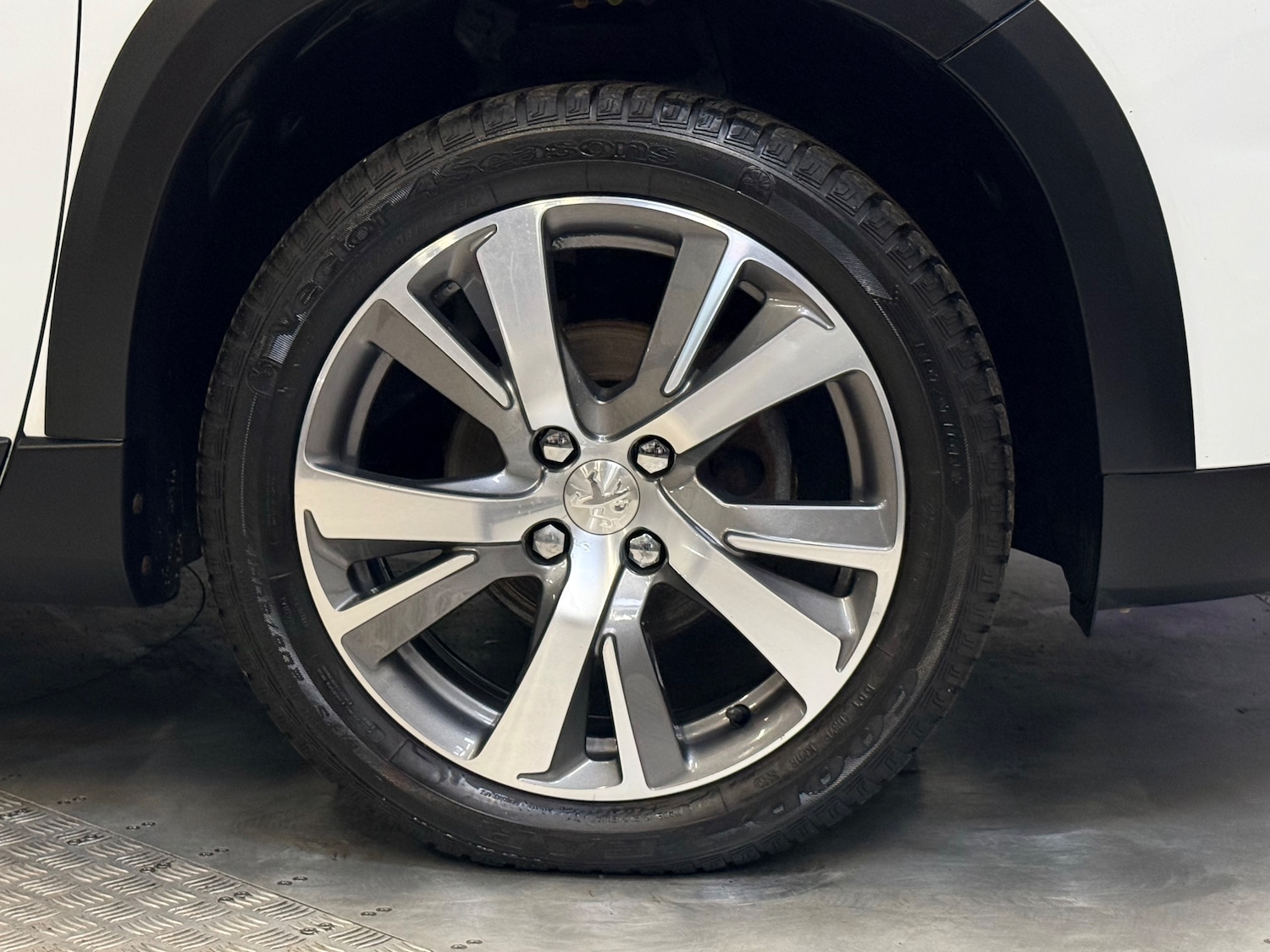 Used Peugeot 2008 2016 for sale - 75908579: Photo 9