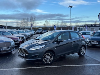 2017 (17) - 1.0T EcoBoost Zetec Hatchback 5dr Petrol Manual - LOW MILEAGE -