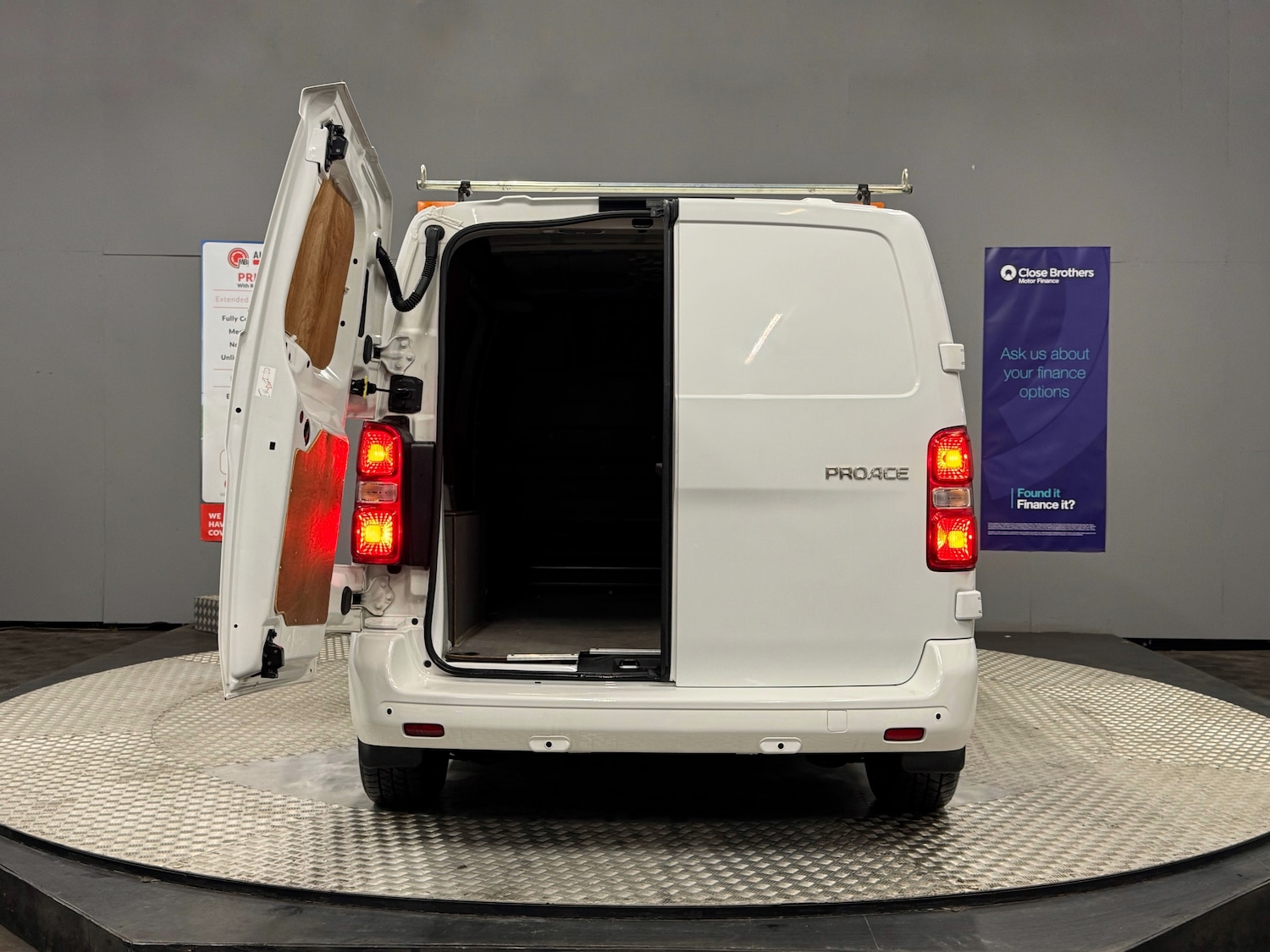 Used Toyota ProAce 2019 for sale - 76650365: Photo 5