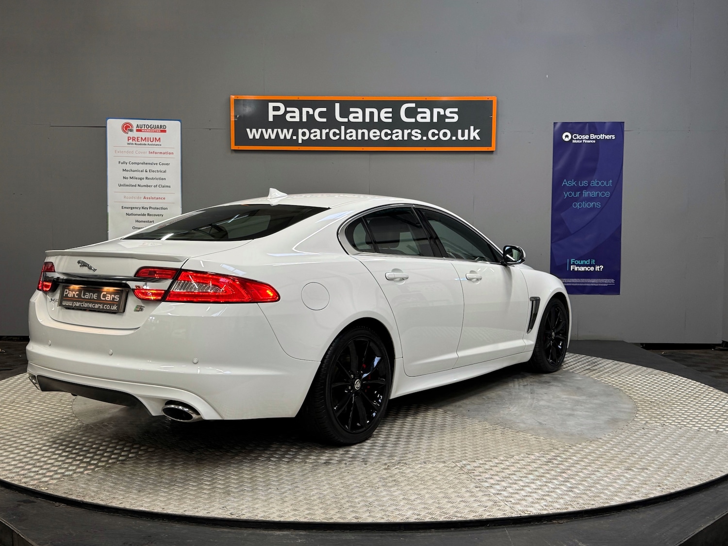 Used Jaguar XF for sale - 76767451: Photo 3
