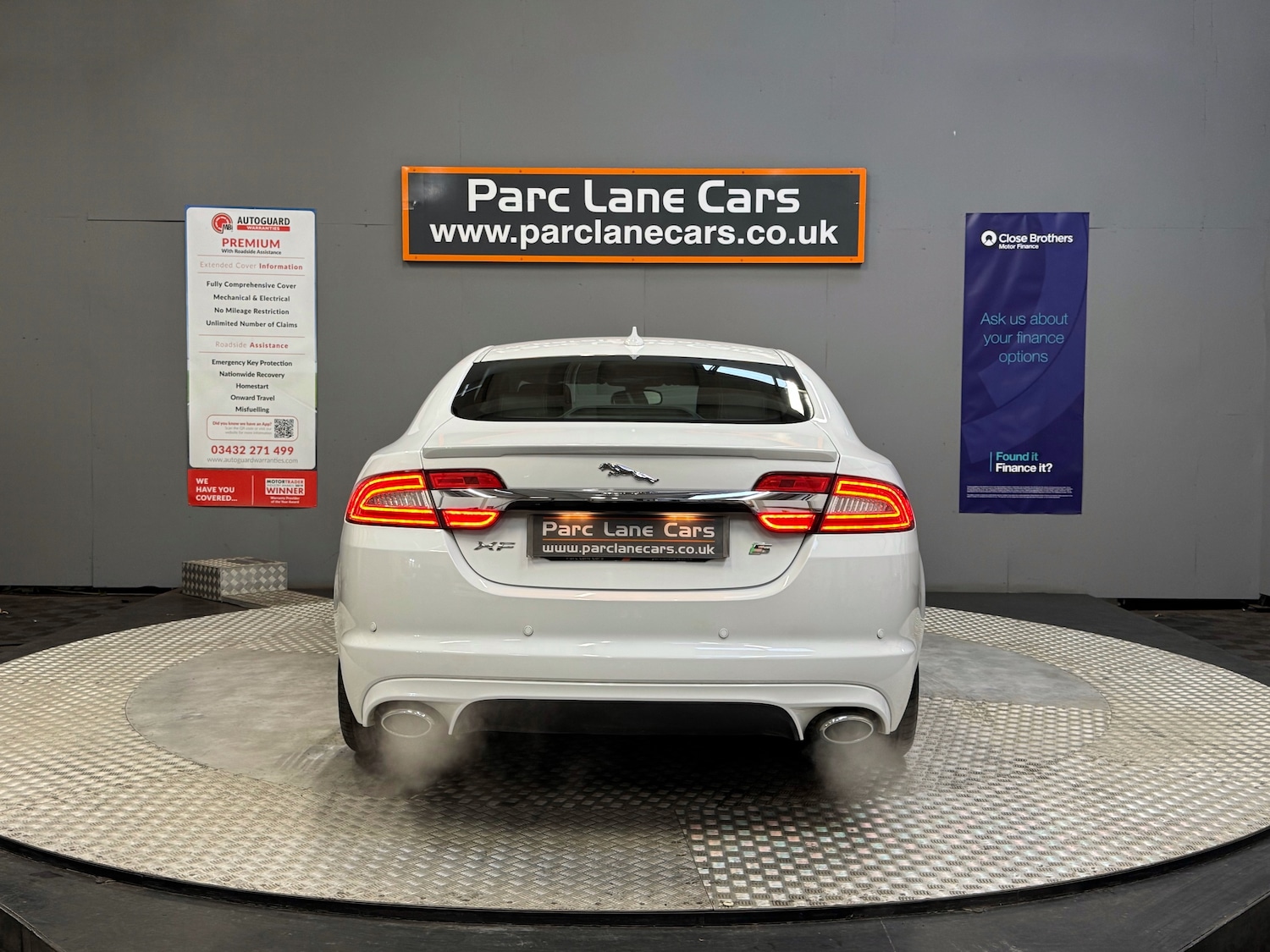 Used Jaguar XF for sale - 76767451: Photo 4