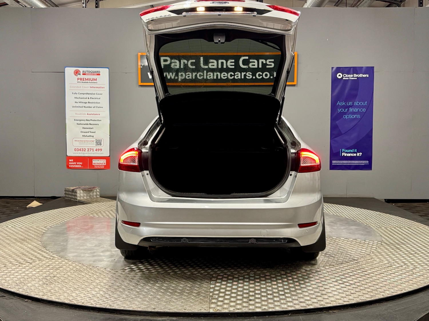 Used Ford Mondeo 2012 for sale - 76946016: Photo 5