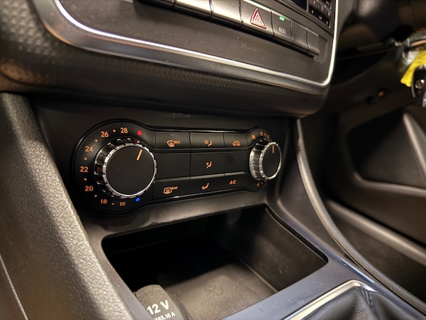 Used Mercedes-Benz A-Class 2013 for sale - 76102063: Photo 16