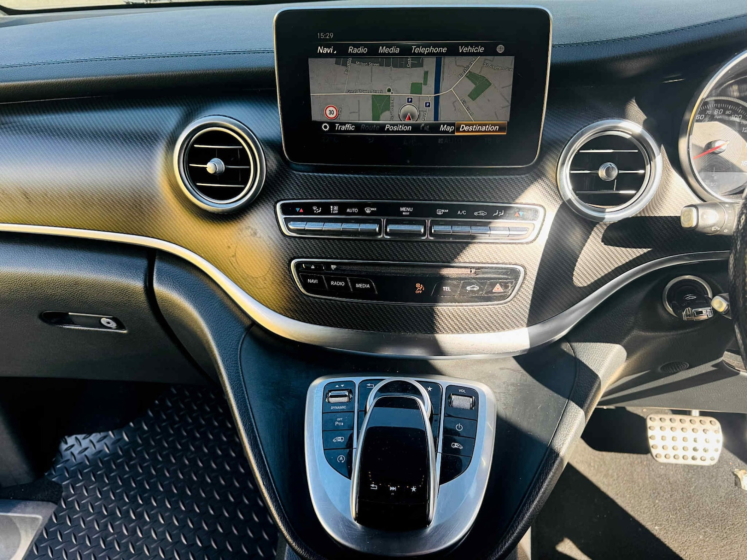 Used Mercedes-Benz V-Class 2018 for sale - 76596119: Photo 14