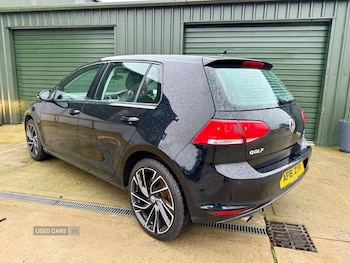 Used Volkswagen Golf 2016 for sale - 76574165: Photo