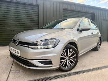Used Volkswagen Golf 2017 for sale - 79375159: Photo